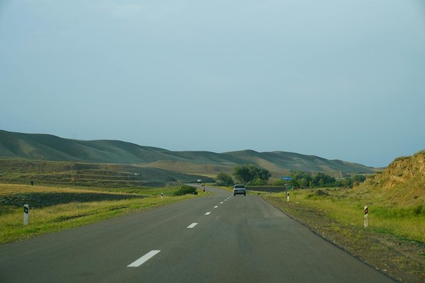 Les indispensables à évaluer pour choisir un casque de moto idéal pour les longs voyages